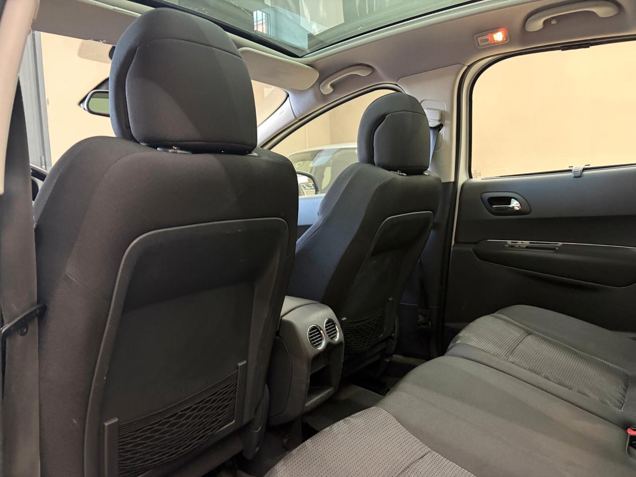 Peugeot 3008 1.6 HDi 112CV Premium