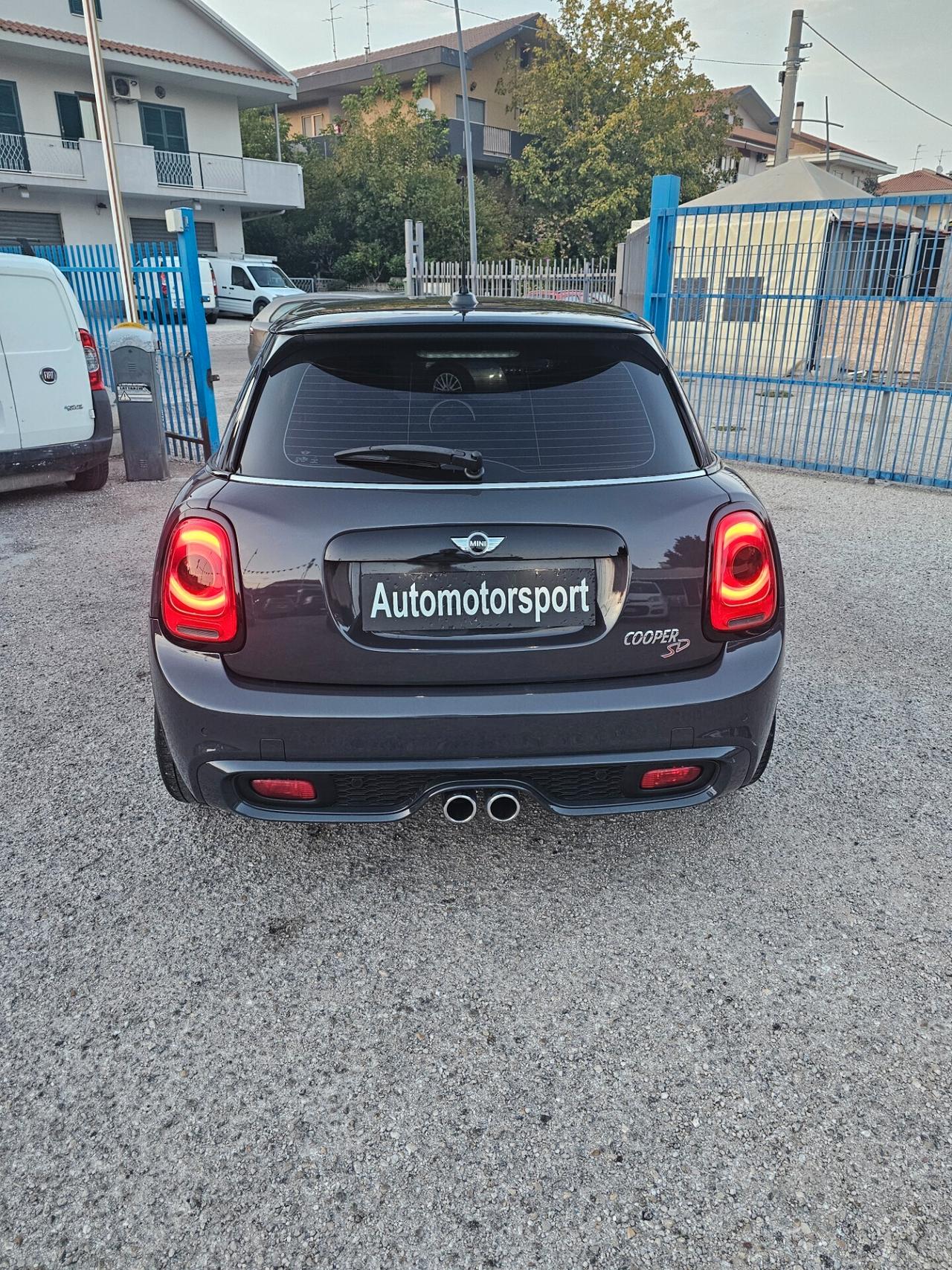 Mini Mini 2.0 Cooper SD Business XL