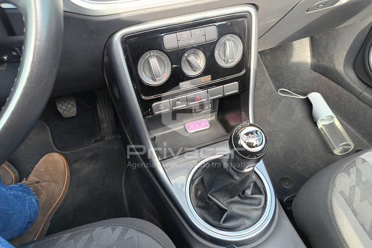 VOLKSWAGEN Maggiolino Cabrio 2.0 TDI Design BlueMotion Technology