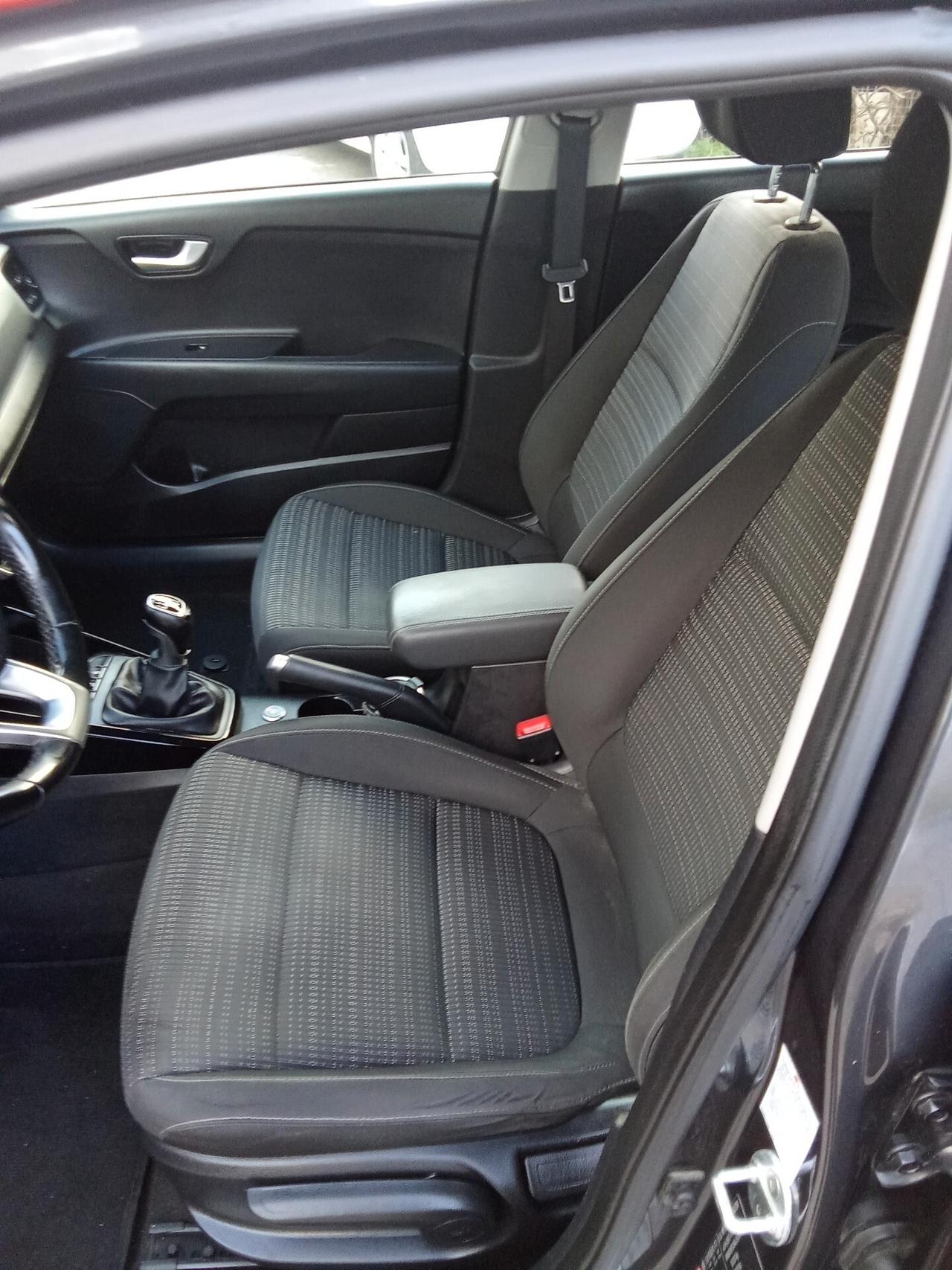 Kia Stonic 1.4 MPI EcoGPL 019