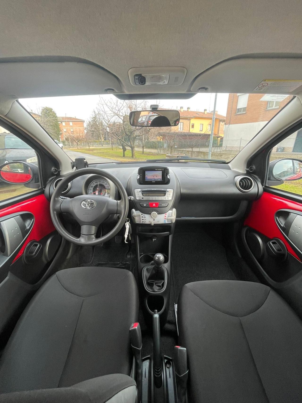 Toyota Aygo 1.0 12V VVT-i 5 porte Active Connect