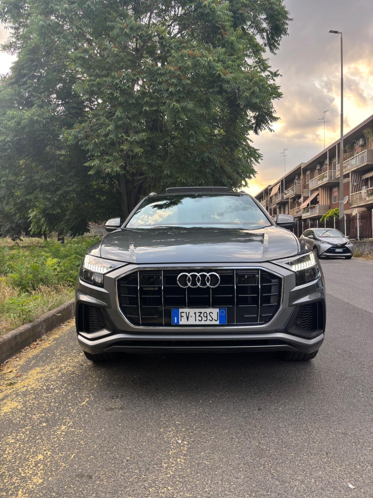 Audi Q8 50 TDI 286 CV quattro tiptronic SLINE FULL OPTIONAL