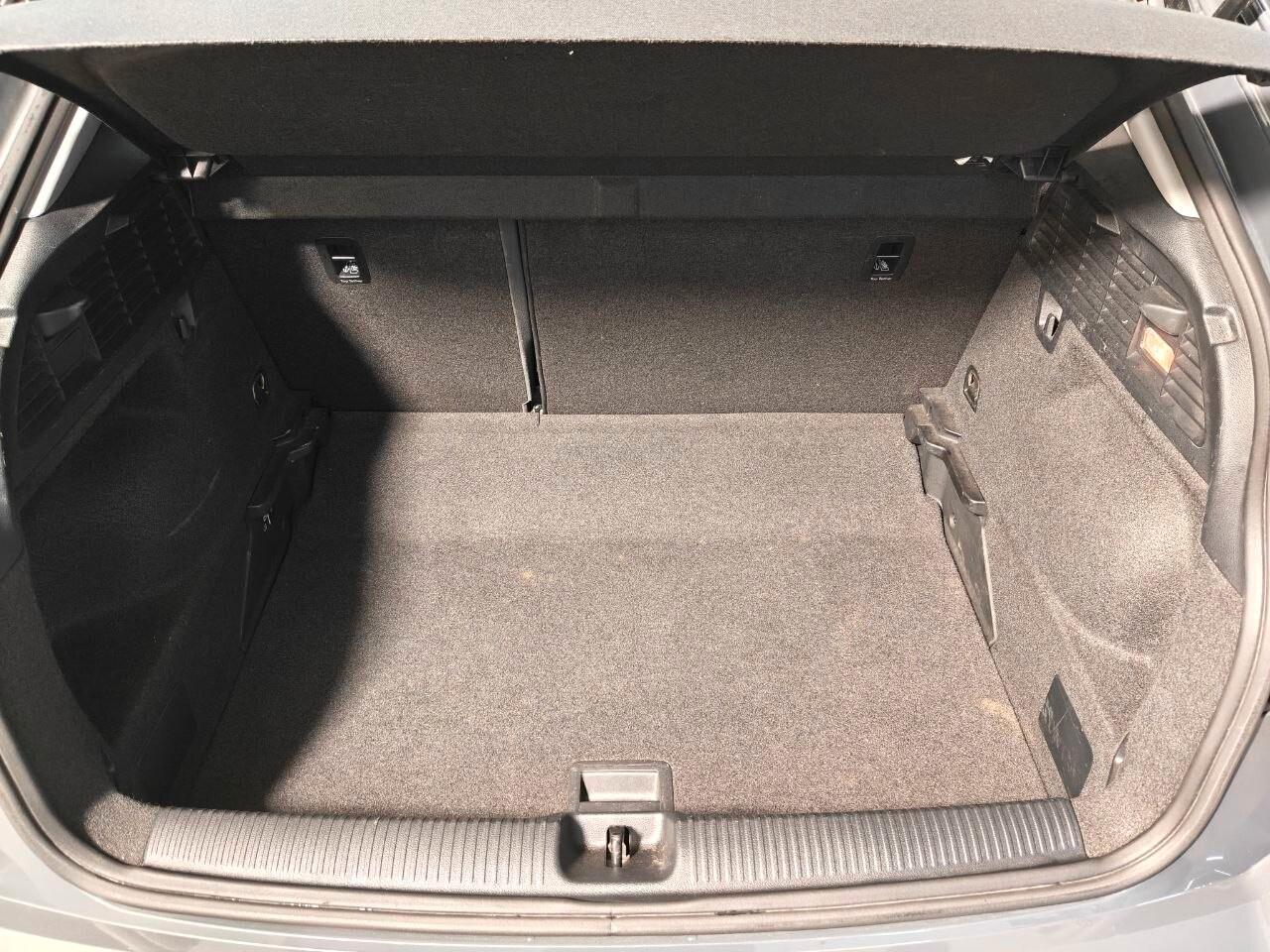 AUDI Q2 Q2 30 TDI S tronic Business