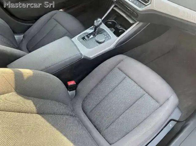 BMW 320 320d Touring mhev 48V xdrive Business Advantage au