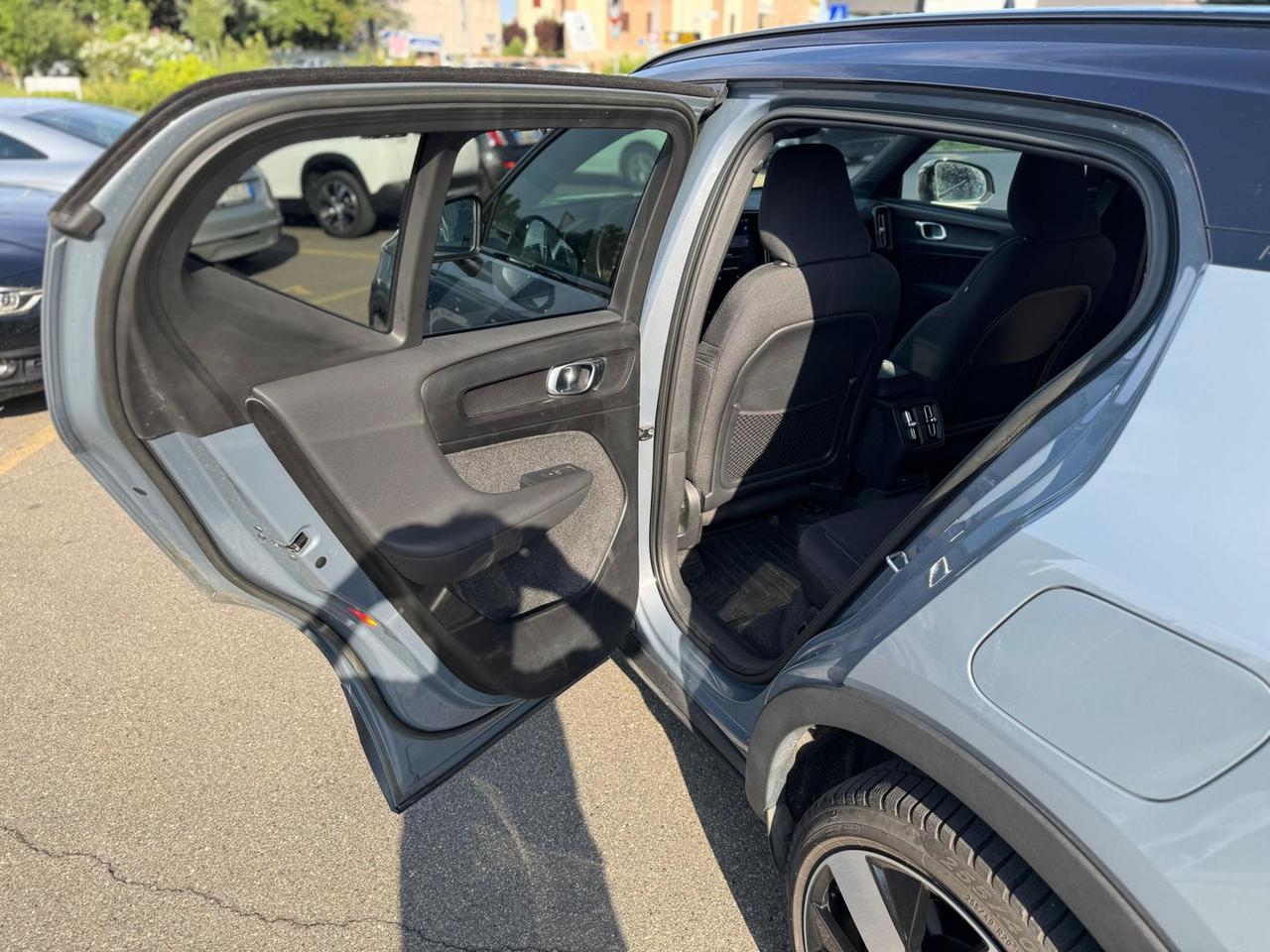 Volvo XC40 Plus Recharge #5938