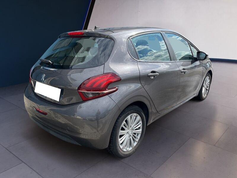 Peugeot 208 I 2015 1.2 puretech Active s&s 82cv 5p neopatentati