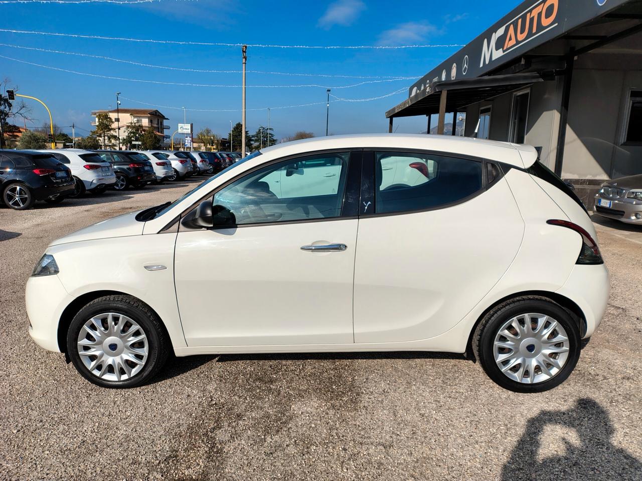 Lancia Ypsilon 1.2 69 CV 5 porte Platinum