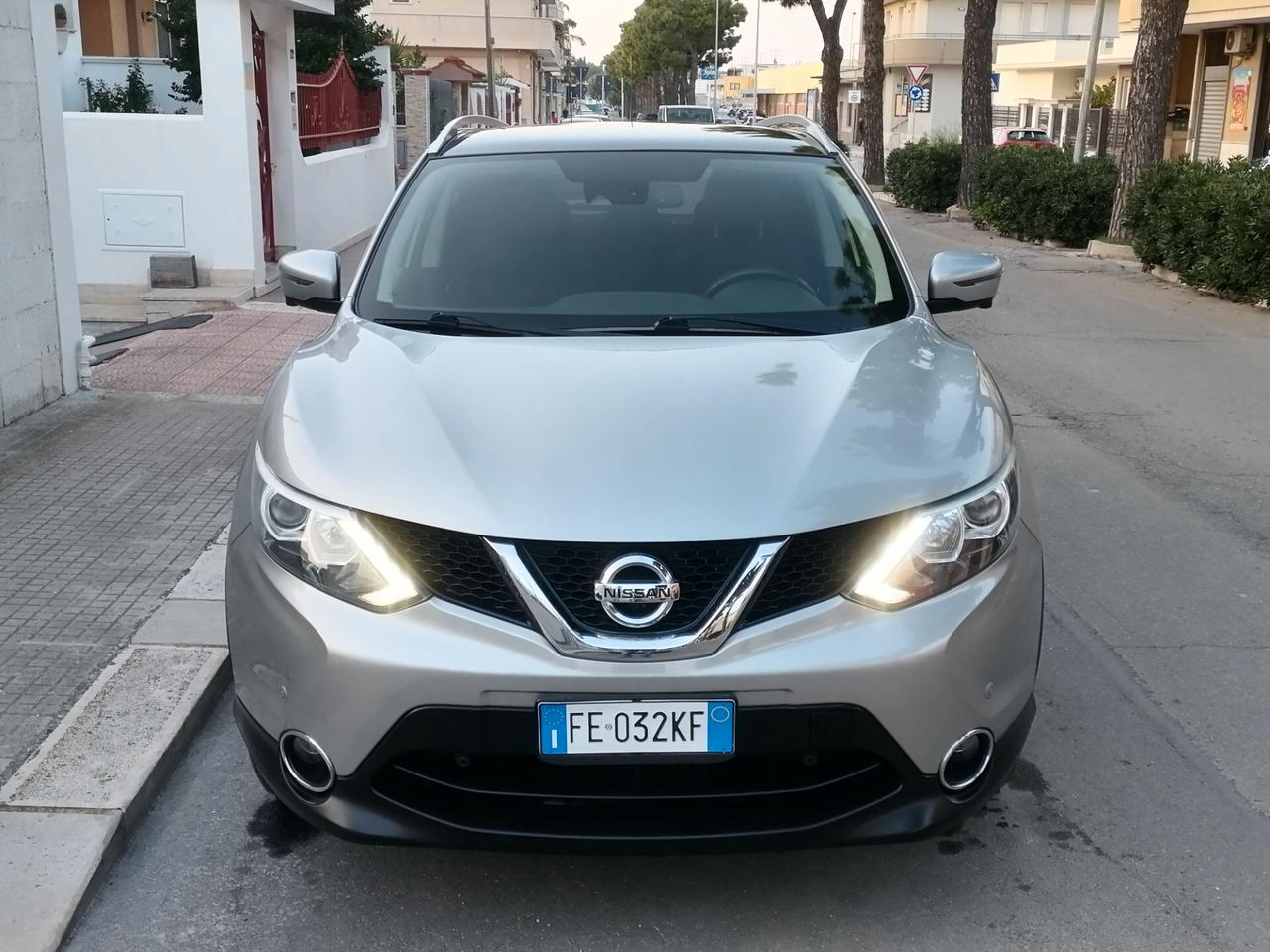 Nissan Qashqai 1.5 dCi NAVI CAMERE360 TETTO - 2016