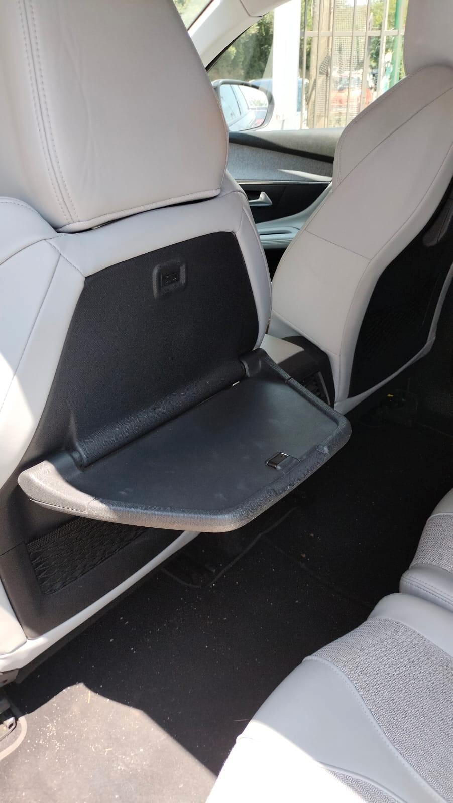 Peugeot 5008 BlueHDi 130 S&S EAT8 Allure