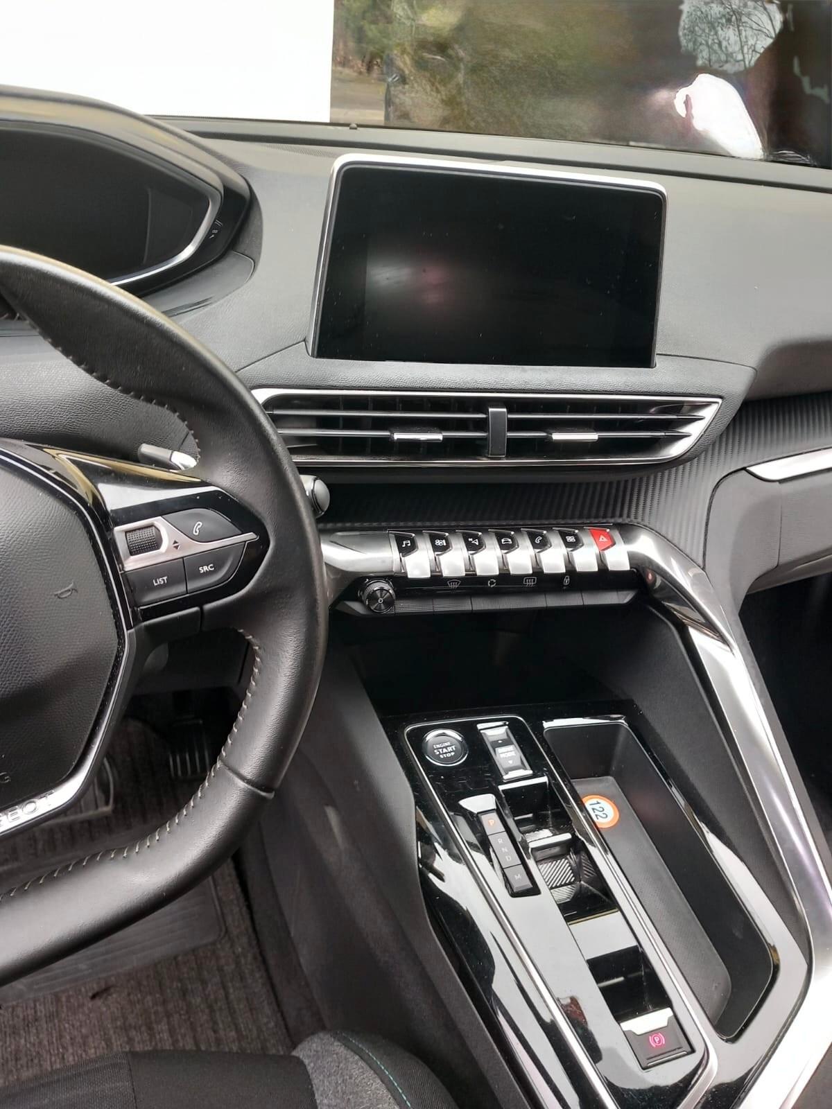 Peugeot 5008 BlueHDi 130 S&S EAT8 Active Pack