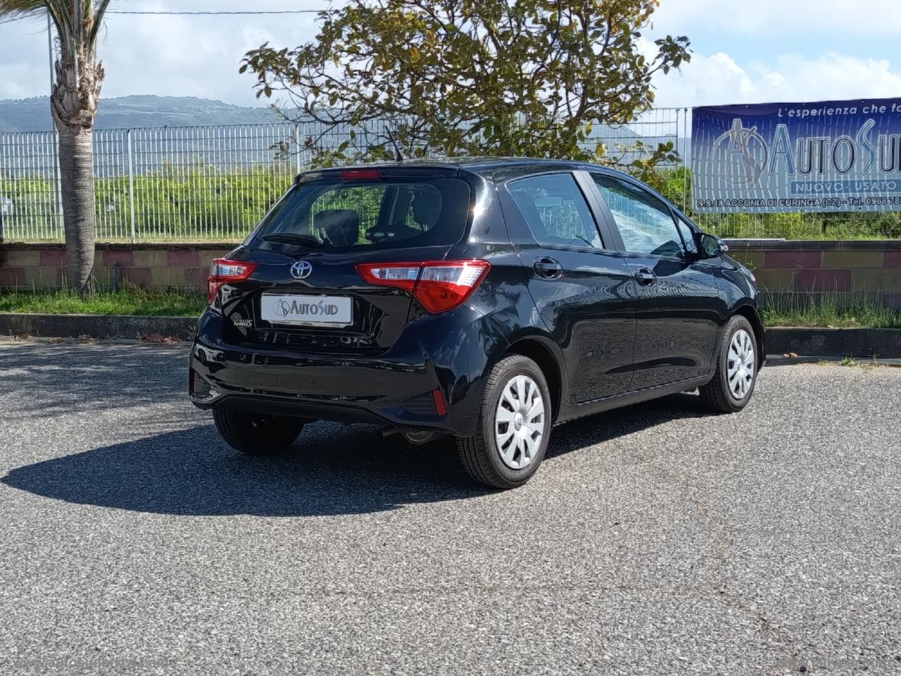 TOYOTA Yaris 1.0 72 CV 5p. Cool SOLO 29.000 KM