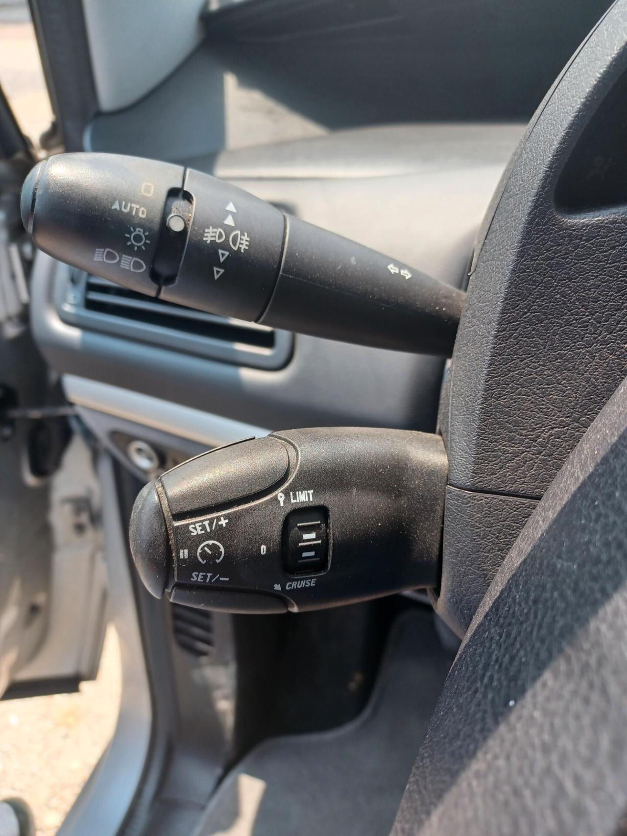 Peugeot 807 2.0 HDi Allure Anno 2013 7 posti