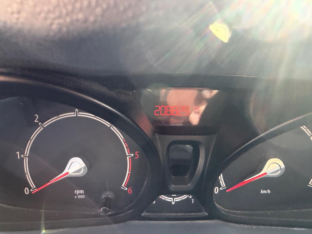 Ford Fiesta 1.4 TDCi 5p. Titanium