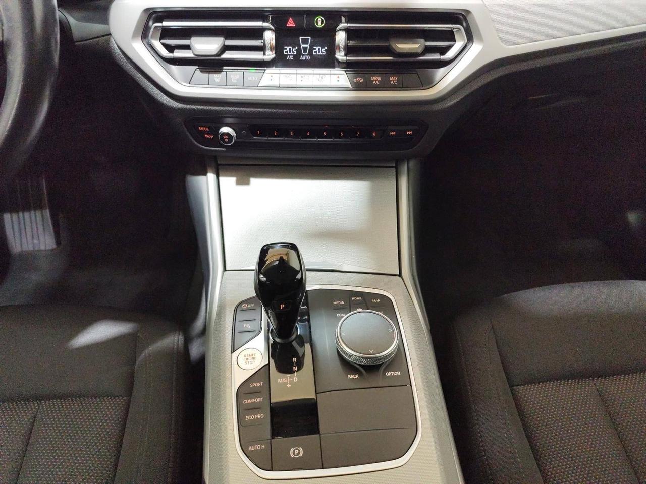 BMW Serie 3 318d Touring 48V Business Advantage