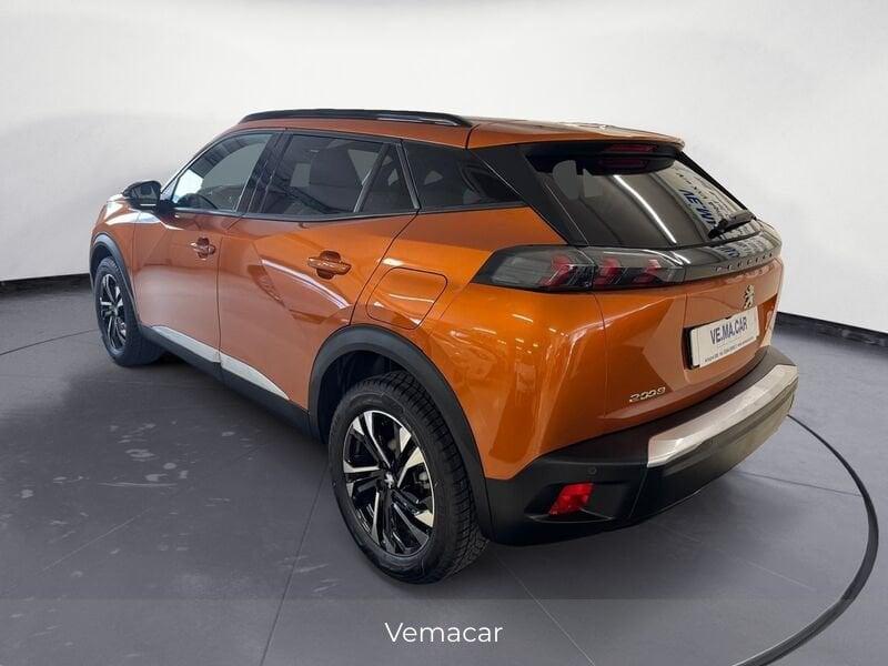 Peugeot 2008 BlueHDi 130 EAT8 Allure Pack aut.-CAR PLAY RETROC-SOLO KM 21200!