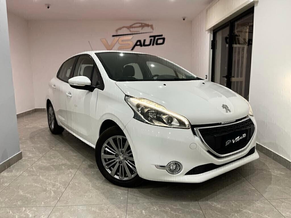Peugeot 208 BlueHDi 75 5 porte Allure
