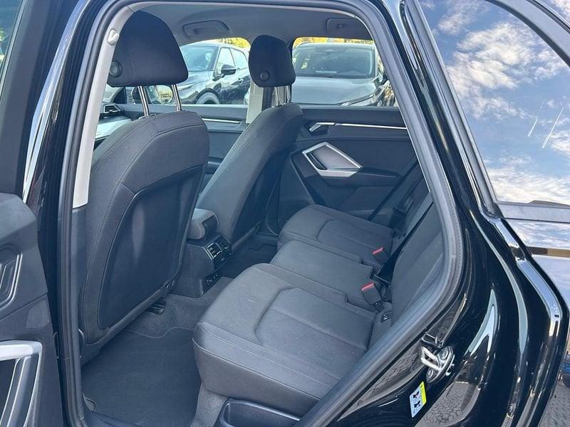 Audi Q3 II 2018 35 2.0 TDI Business S tronic