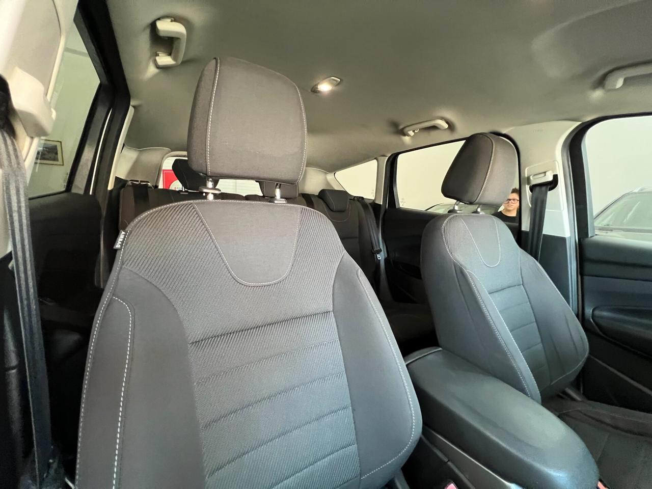 Ford Kuga 2.0 TDCI 115 CV 2WD Titanium