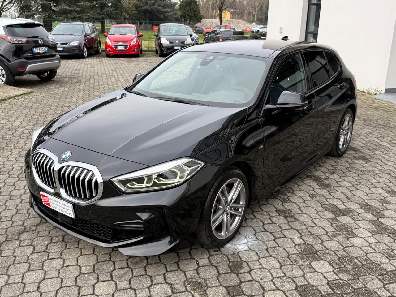 Bmw 118- 2.0d 5p. Msport | VOLANTE ALCANTARA