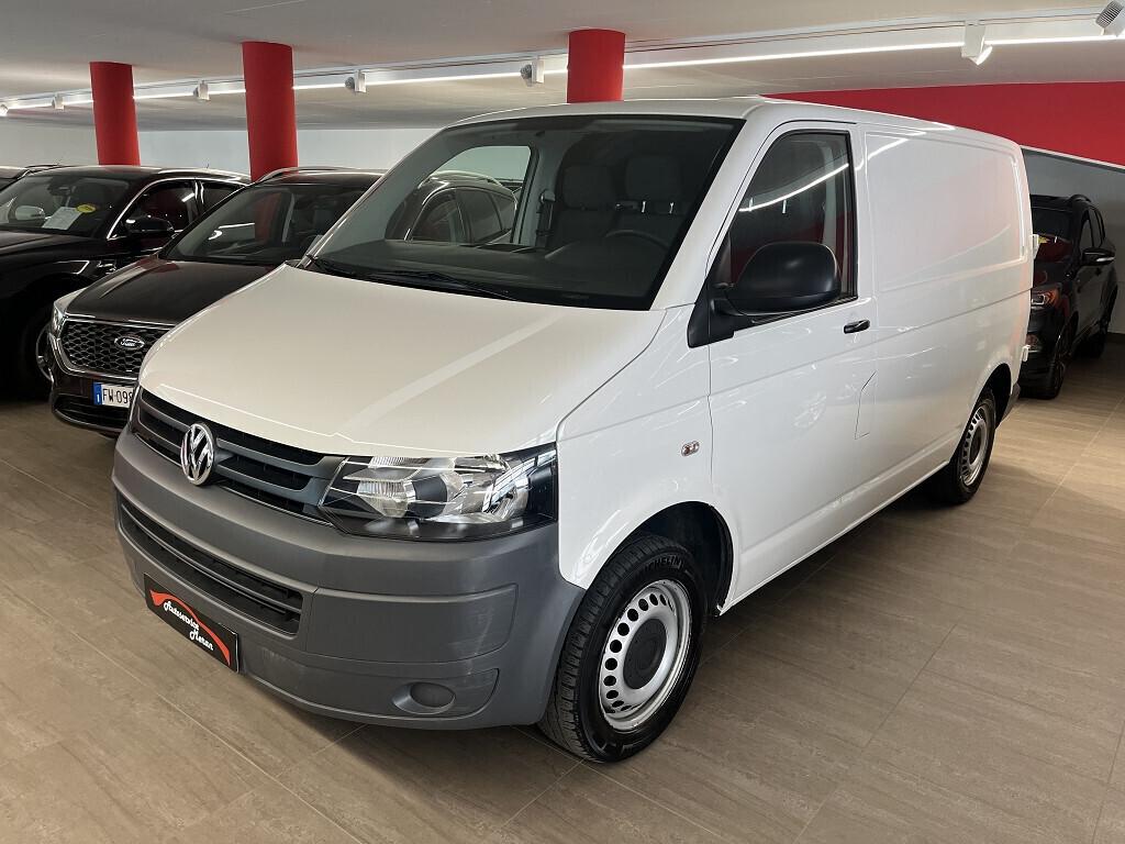 Volkswagen Transporter T5 2.0 TDI corto