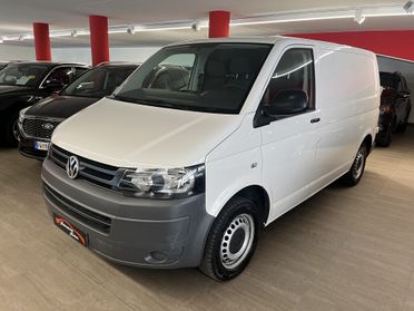 Volkswagen Transporter T5 2.0 TDI corto