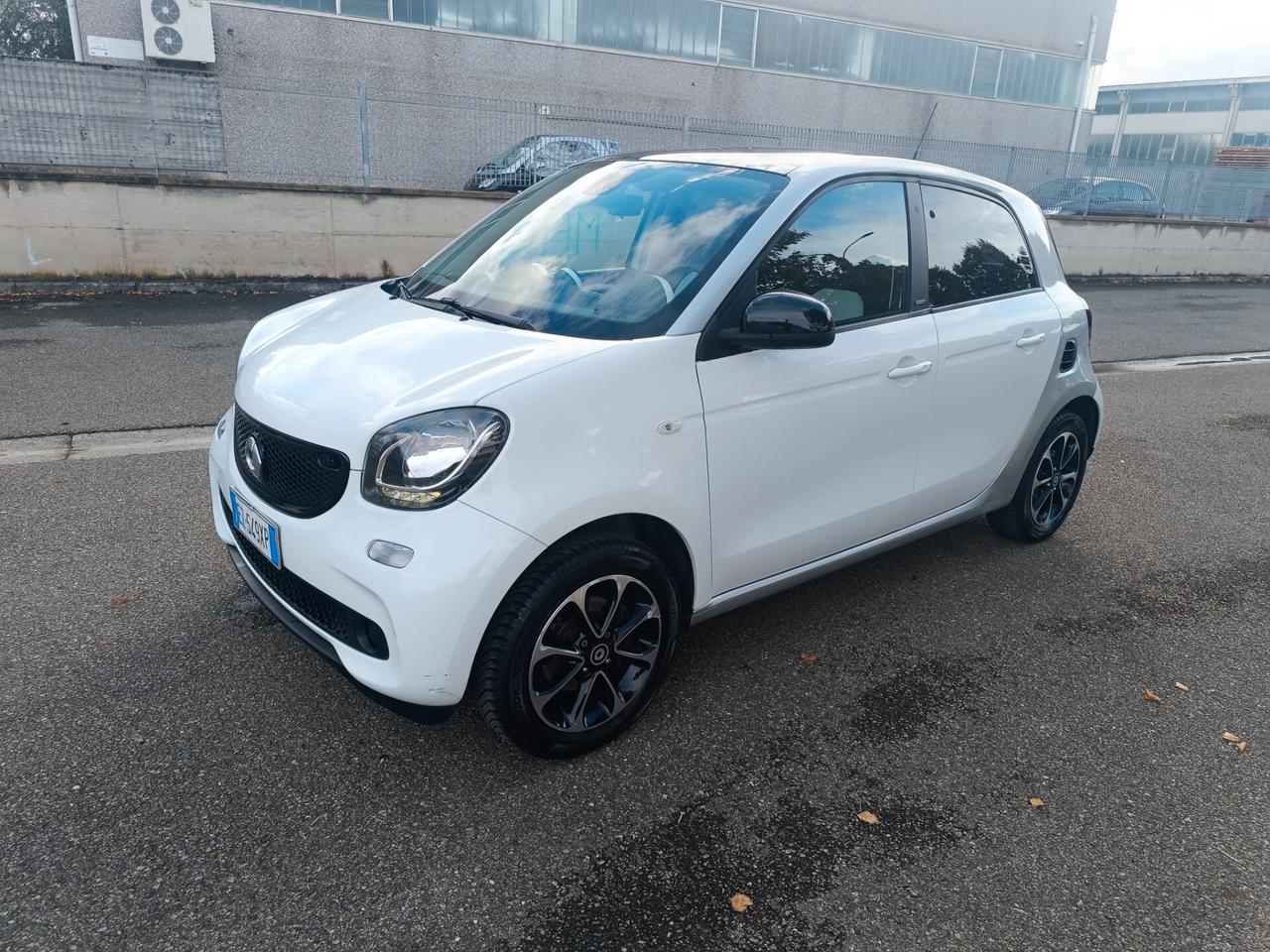 Smart ForFour 70 1.0 Passion 5 porte del 2015