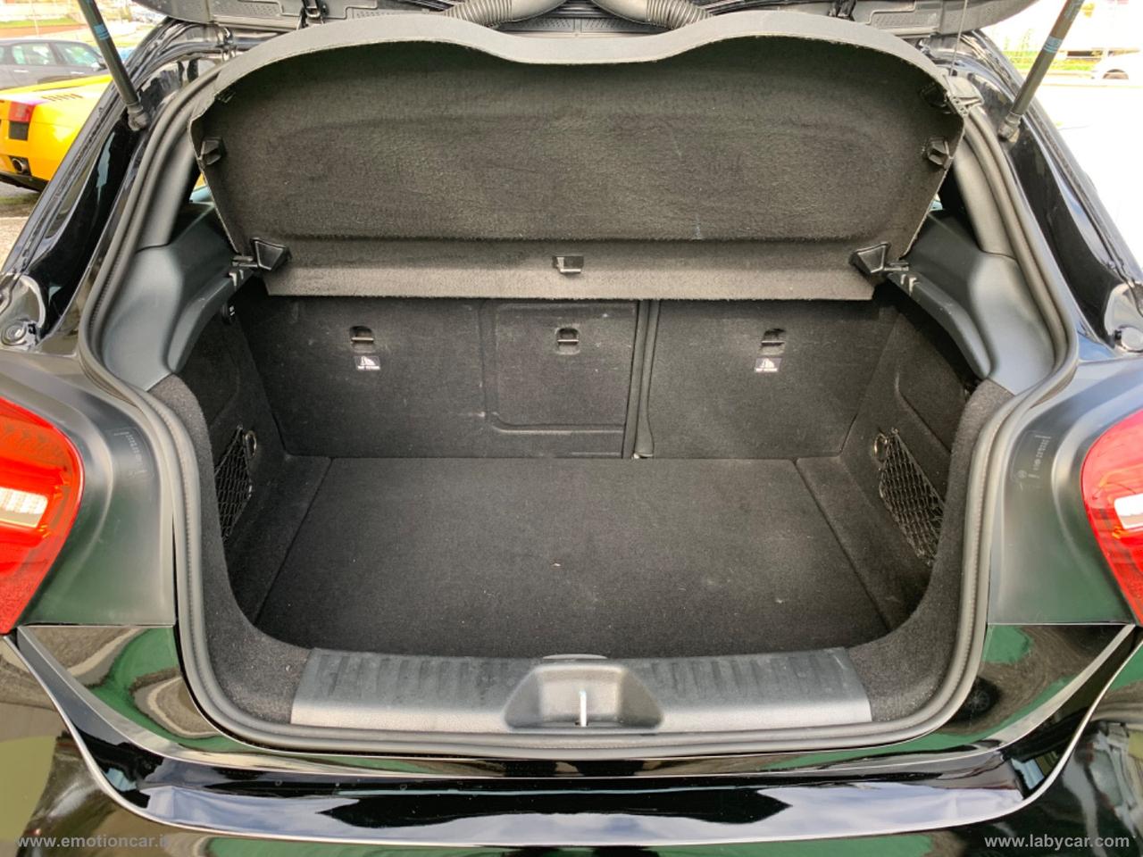 MERCEDES-BENZ A 160 d Premium - 2017