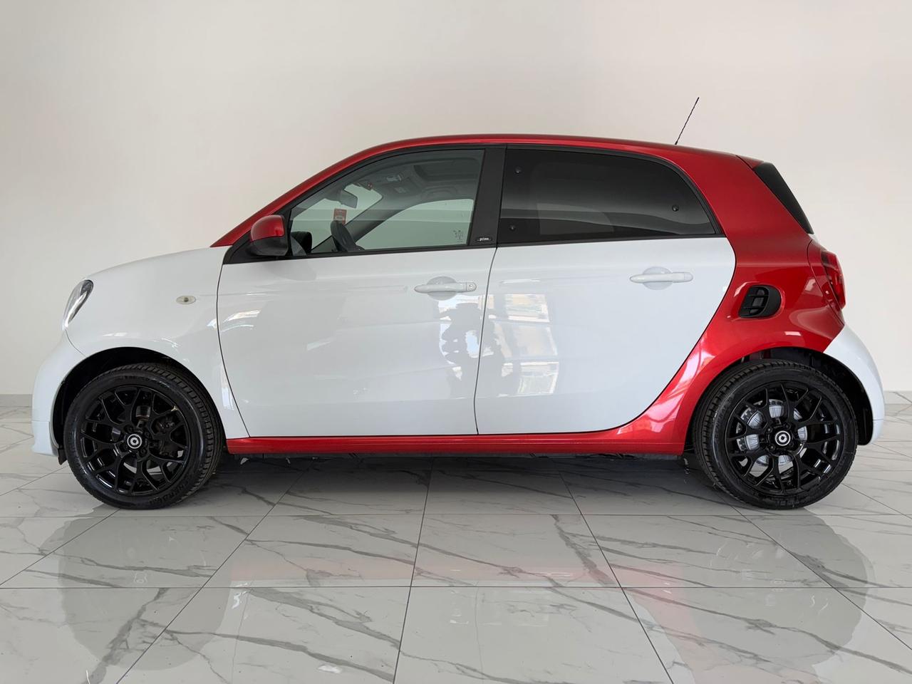 SMART FORFOUR PRIME ALLESTIMENTO BRABUS