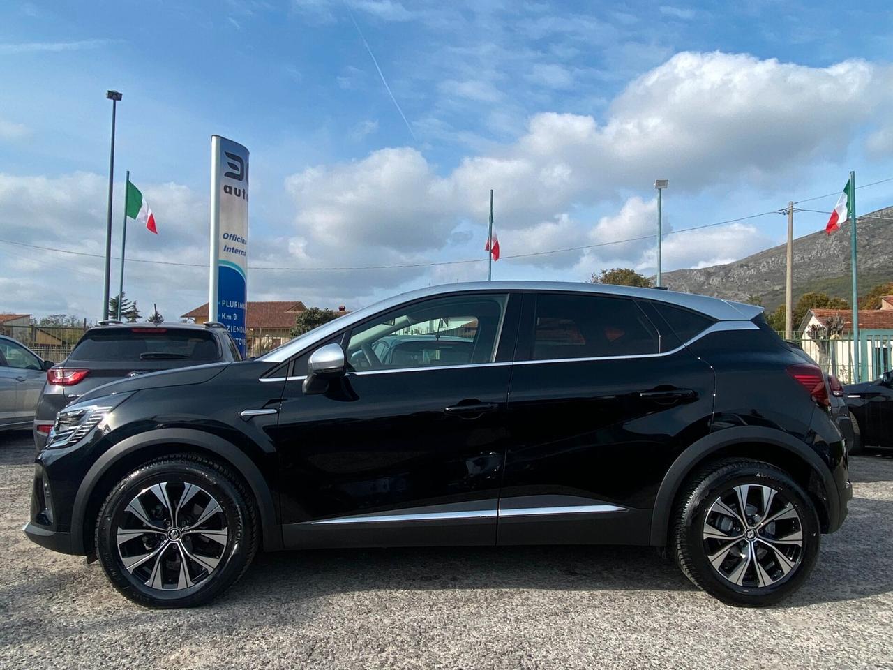 Renault Captur TCe 12V 90cv BiColor Modello Techno 2023