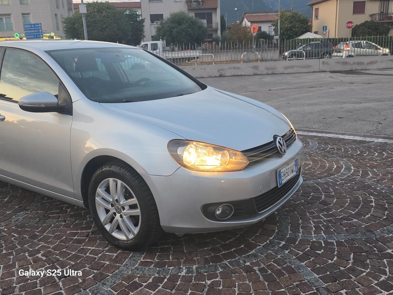 Volkswagen Golf 1.6 TDI DPF 5p. Highline