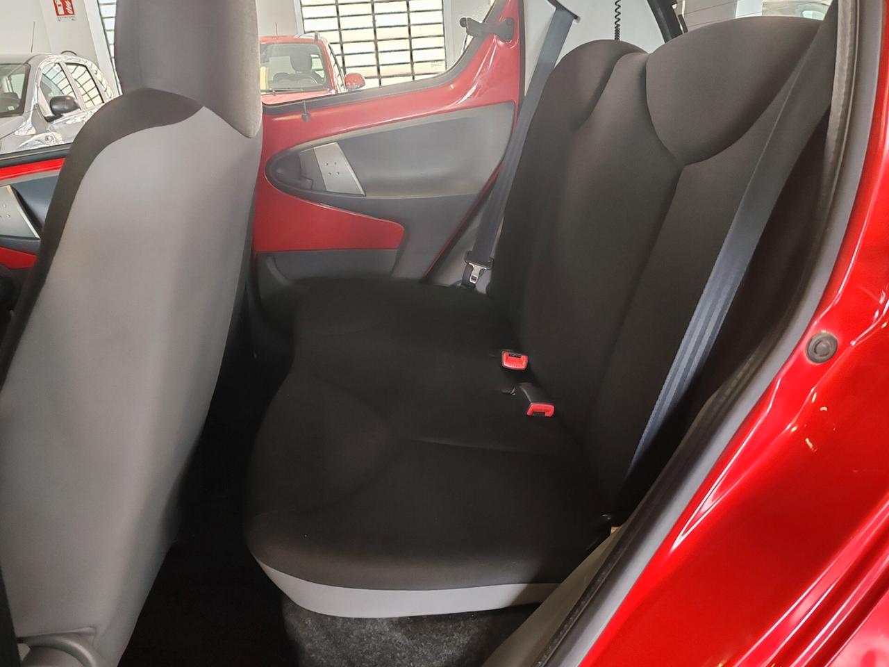 Toyota Aygo 1.0 12V VVT-i 5 porte