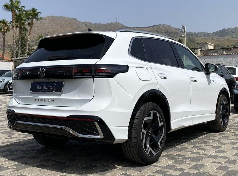 Volkswagen Tiguan R-Line 2.0 TDI 150CV DSG Tetto
