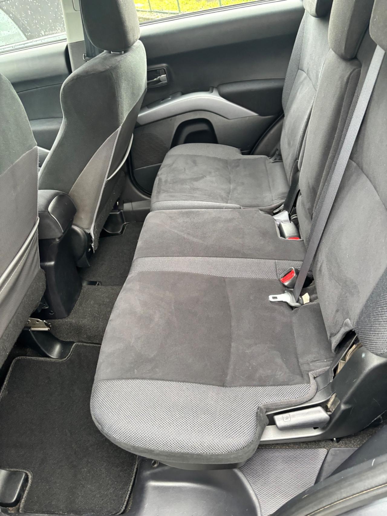 Mitsubishi Outlander 2.0 DI-D Intense DPF