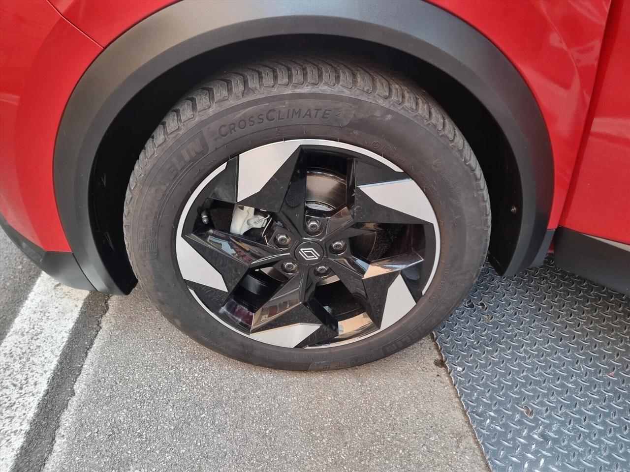 Renault Captur Mild Hybrid 160 CV EDC Esprit Alpine IVA INCLUSA