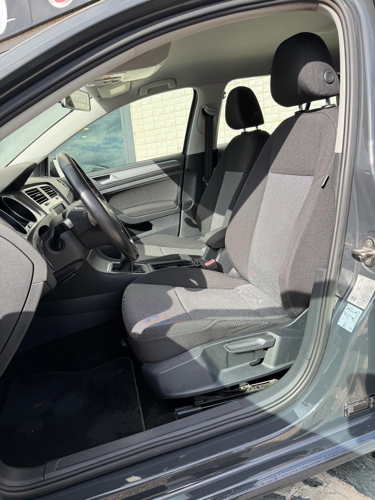 Volkswagen Golf 1.6 TDI 90 CV 5p.