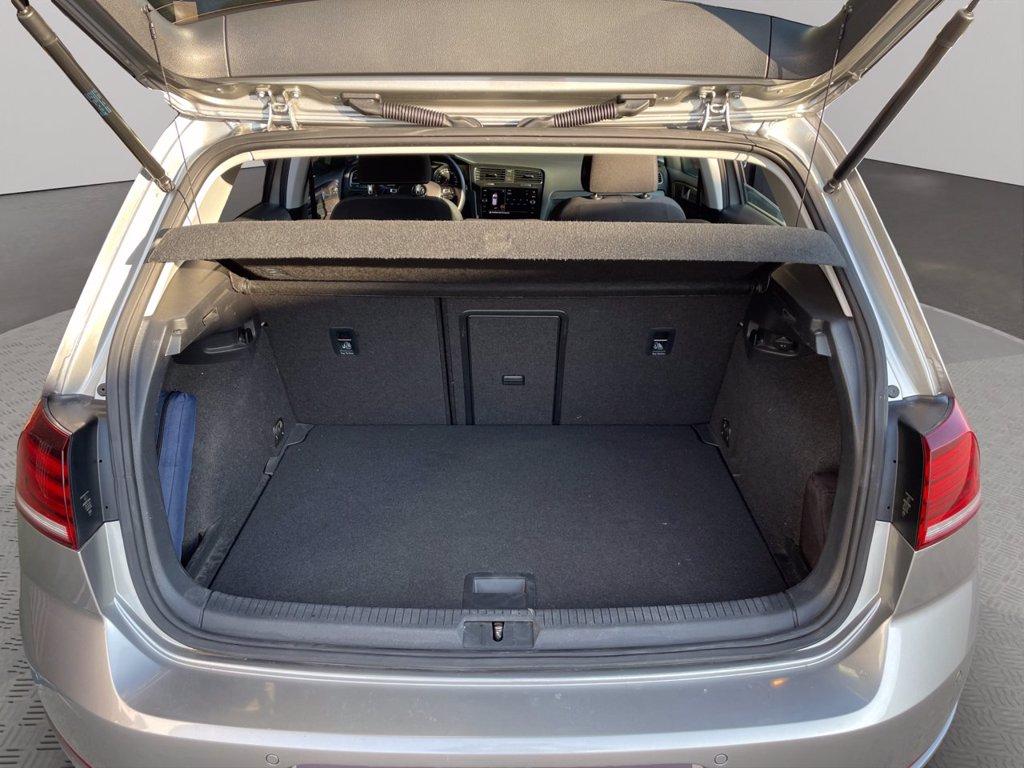 VOLKSWAGEN Golf 5p 1.4 tgi highline 110cv del 2017