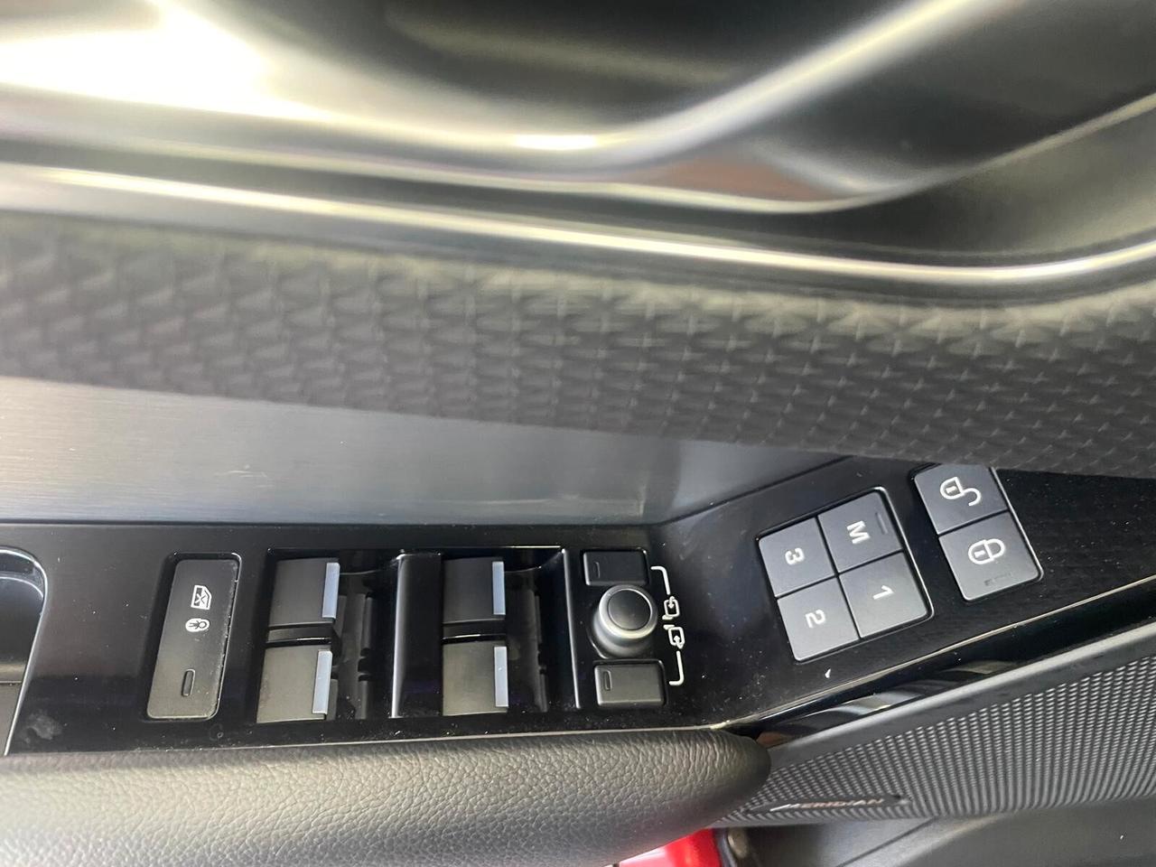 Land Rover Range Rover Velar 2.0D I4 240 CV R-Dynamic S