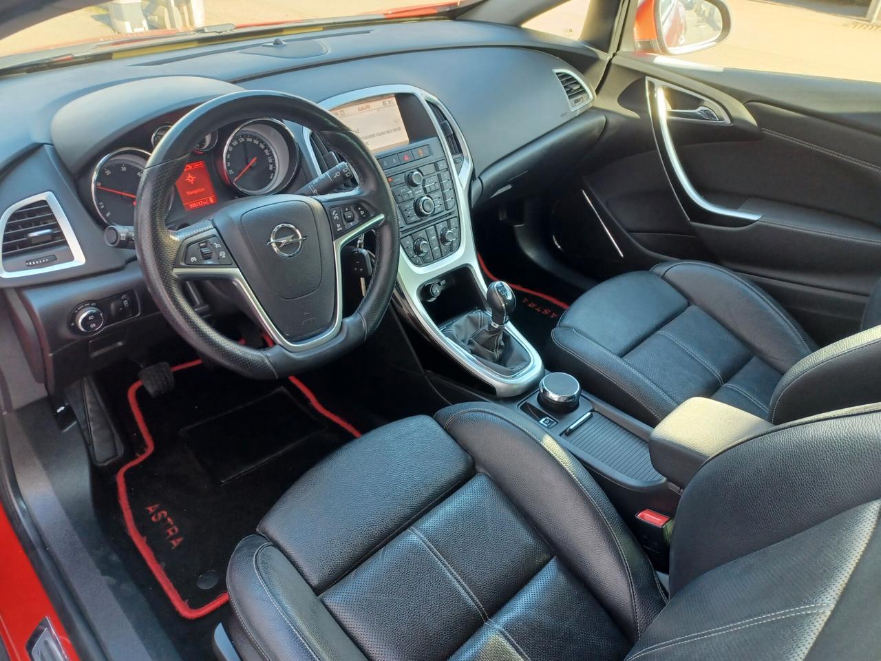 Opel Astra GTC 2.0 CDTI 165CV 3 porte aut.Cosmo S