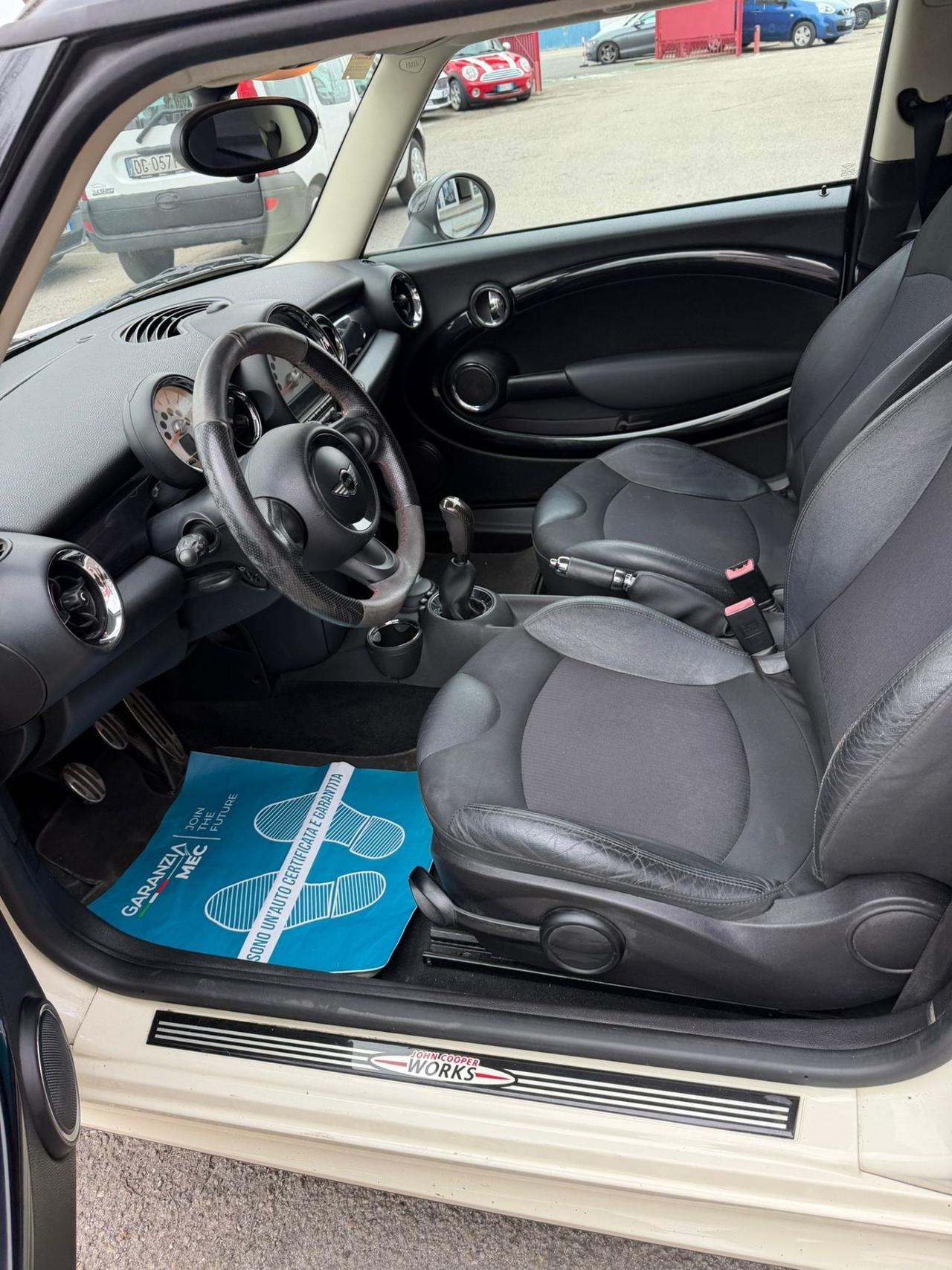 Mini Cooper S Coupe 1.6 John Works Coupé