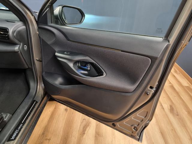 TOYOTA Yaris Cross 1.5 Hybrid 5p. E-CVT AWD-i Adventure