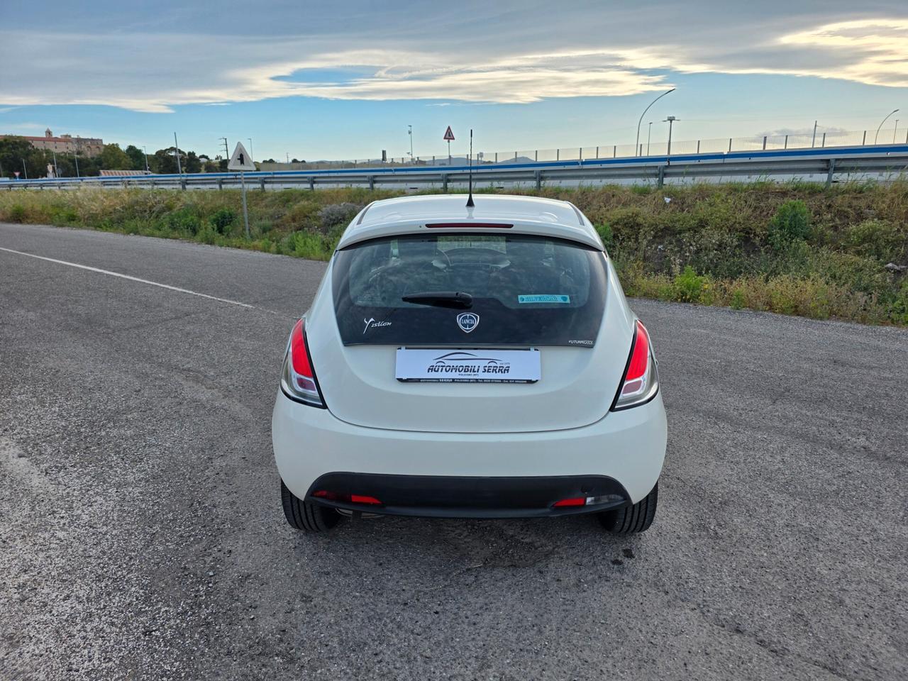 Lancia Ypsilon 1.2 69 CV 5 porte GPL Ecochic Silver
