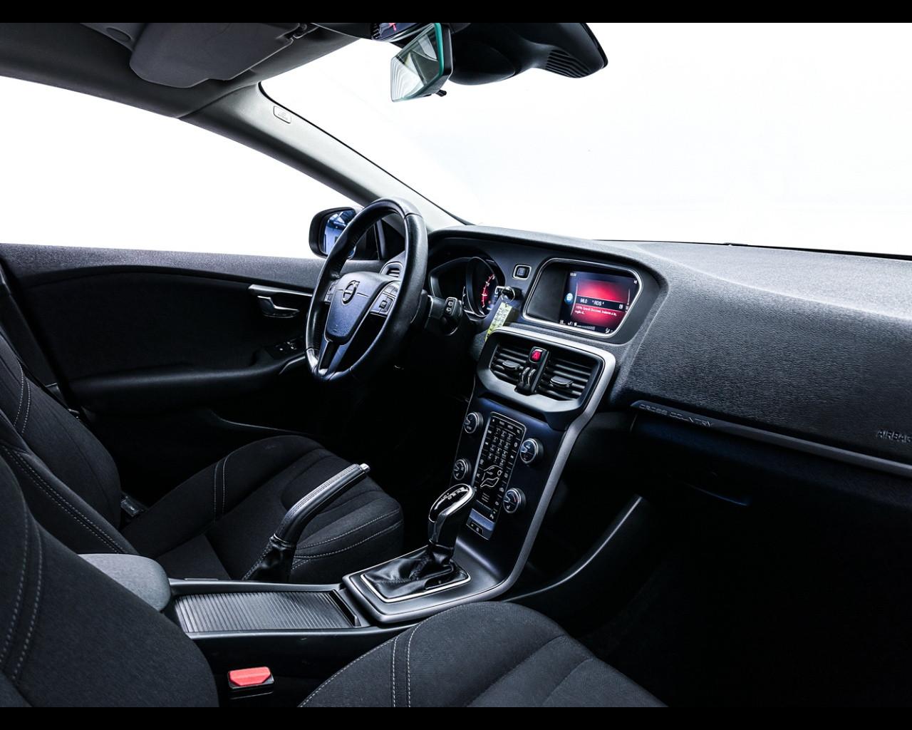 VOLVO V40 Cross Country T3 Geartronic