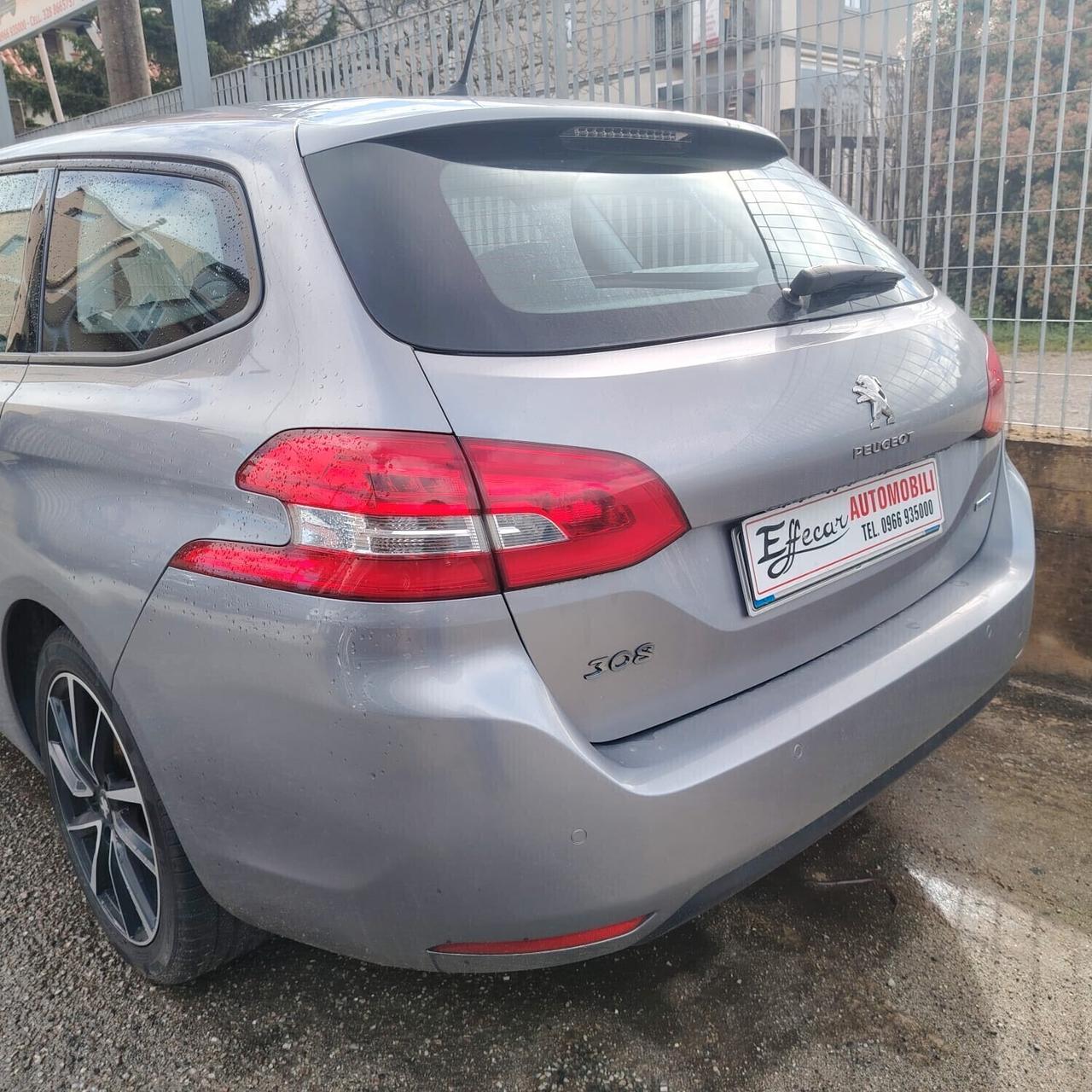Peugeot 308 BlueHDi 120 S&S SW Allure