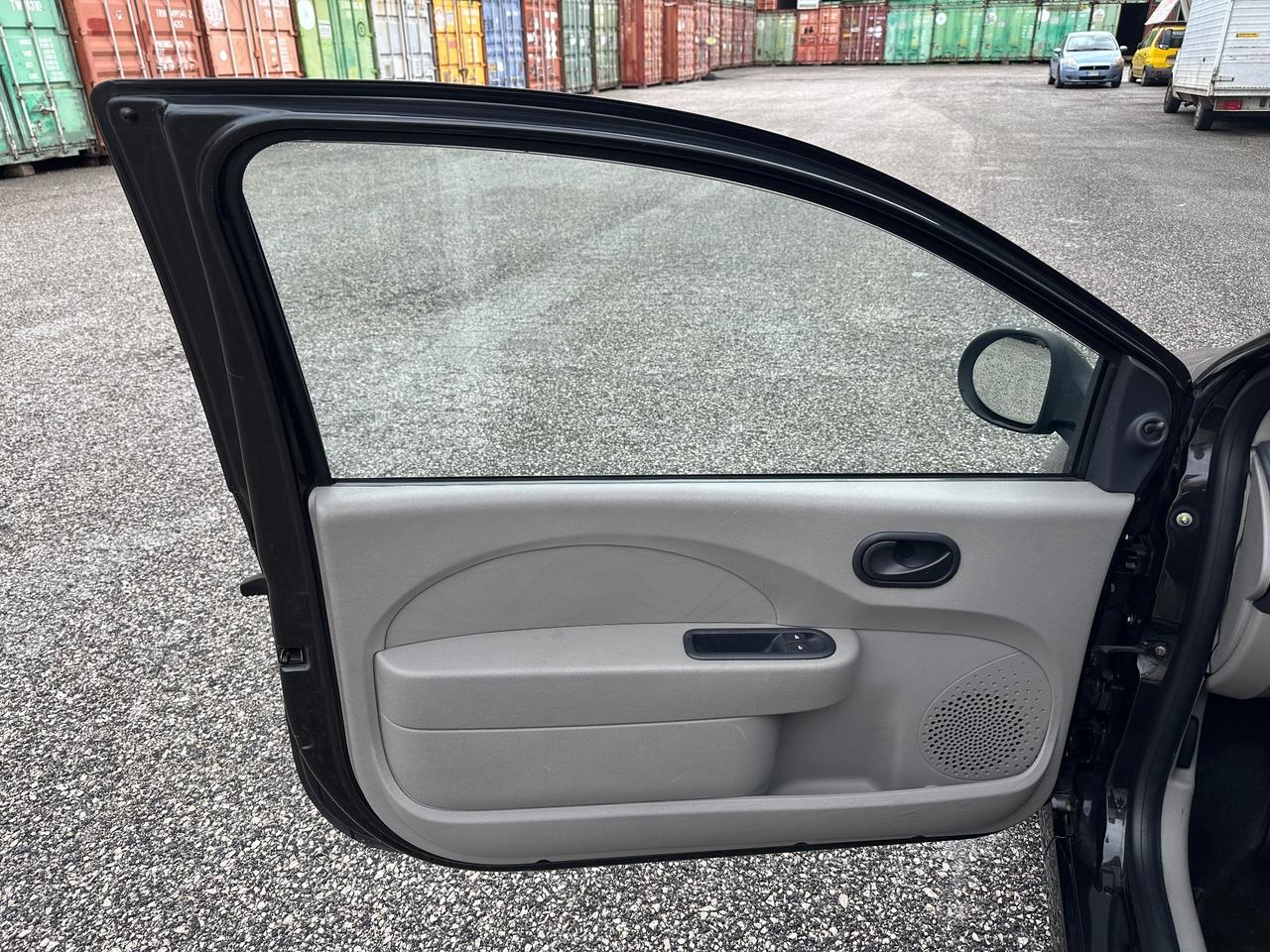 Renault Twingo 1.2 8V Dynamique UNIPRO