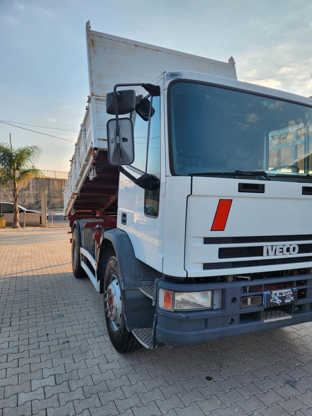 150E24 TIPPER RIBALTABILE TRILAT