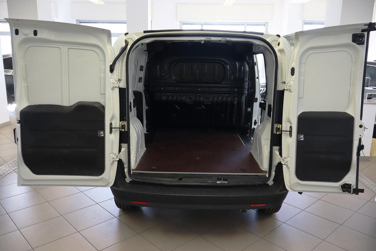 FIAT DOBLO' CARGO 3 POSTI 1.6 MJET 105 CV LOUNGE