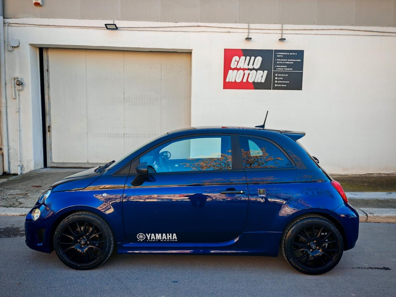 Abarth 595 1.4 Turbo T-Jet 165 CV Monster Energy Yamaha