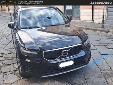 Volvo XC40 R Desing D3