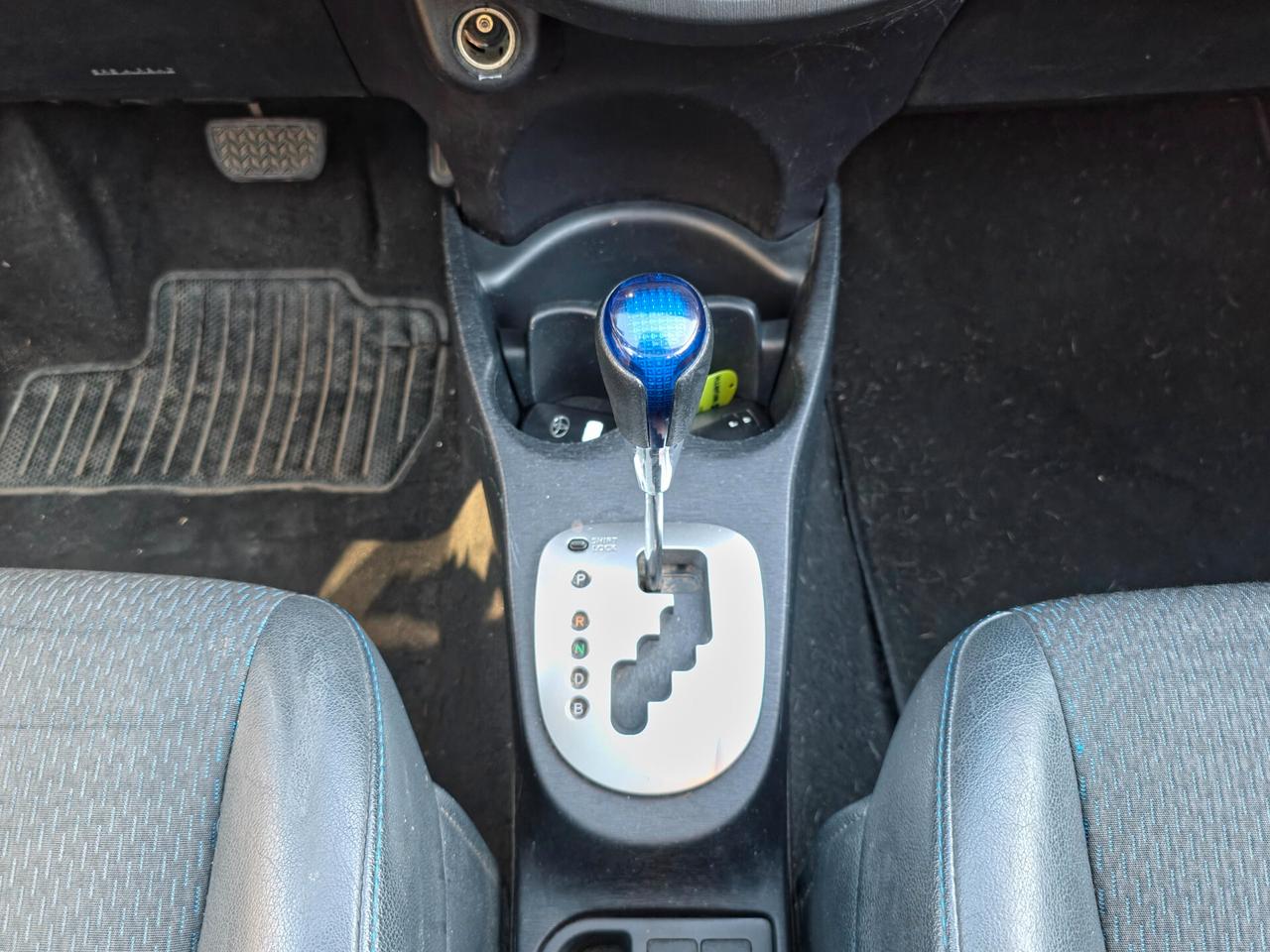 Toyota Yaris 1.5 Hybrid 5 porte Style Automatica E5B NEO 2013