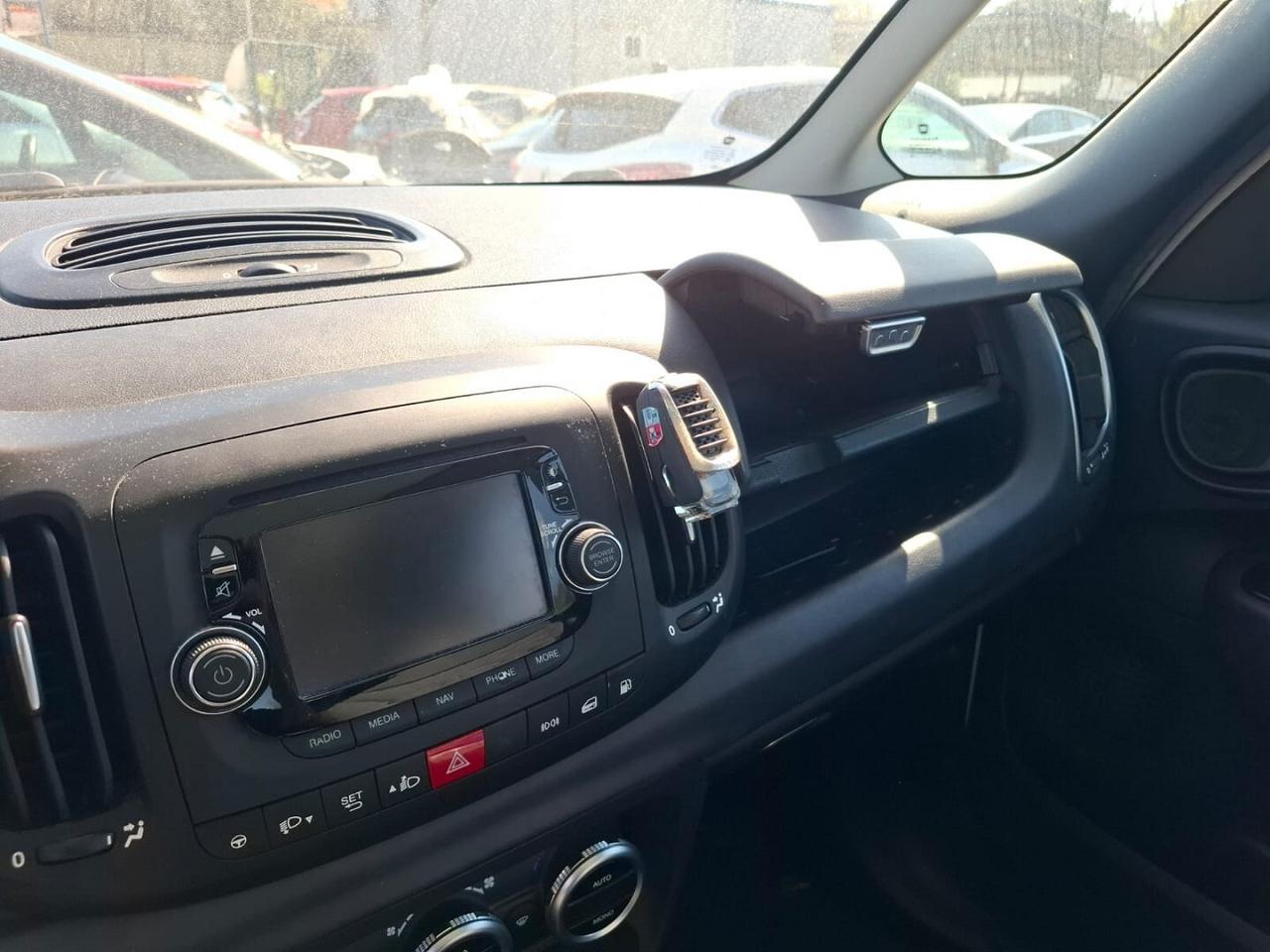 FIAT 500 L 2015 BENZINA METANO SINISTRATA